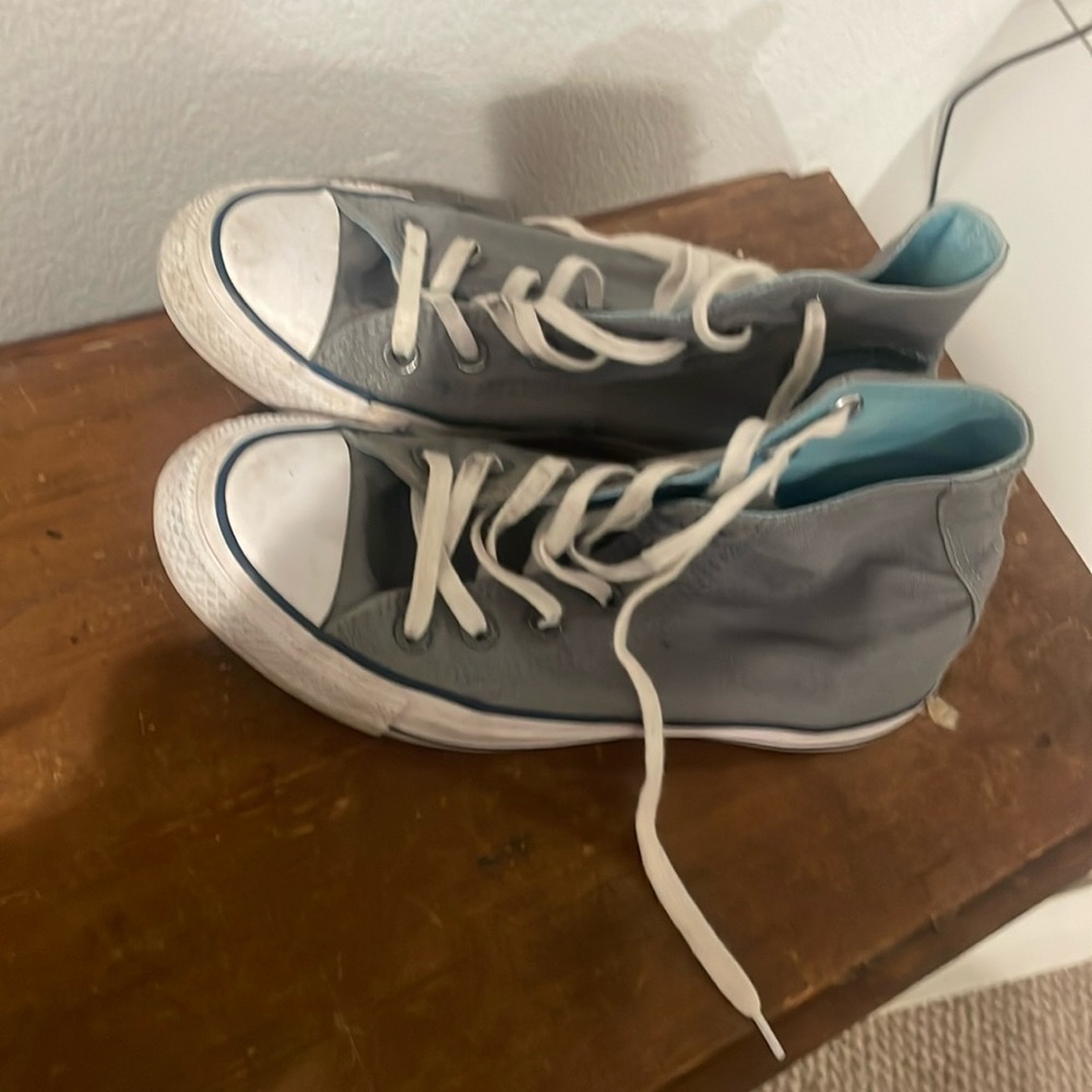 size 7- Gray chuck taylor all star high and gray blue